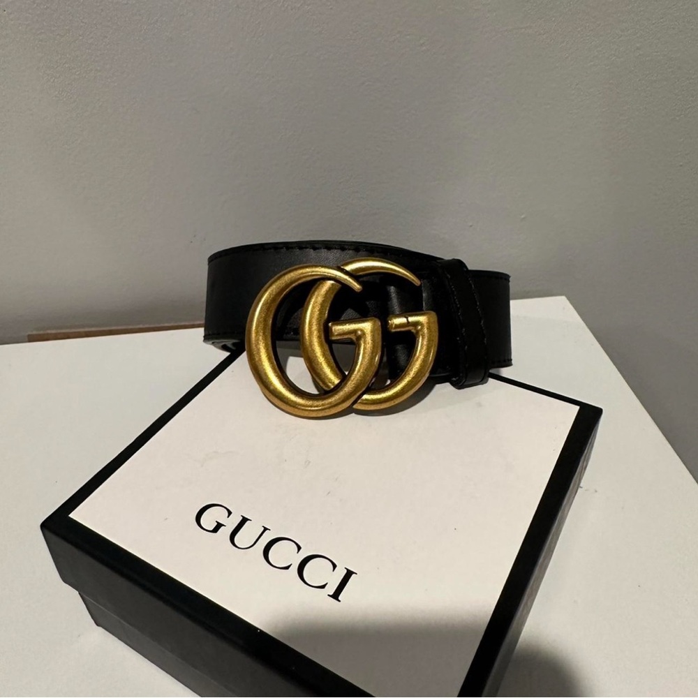 unisex Belt in Black with Gold Buckl